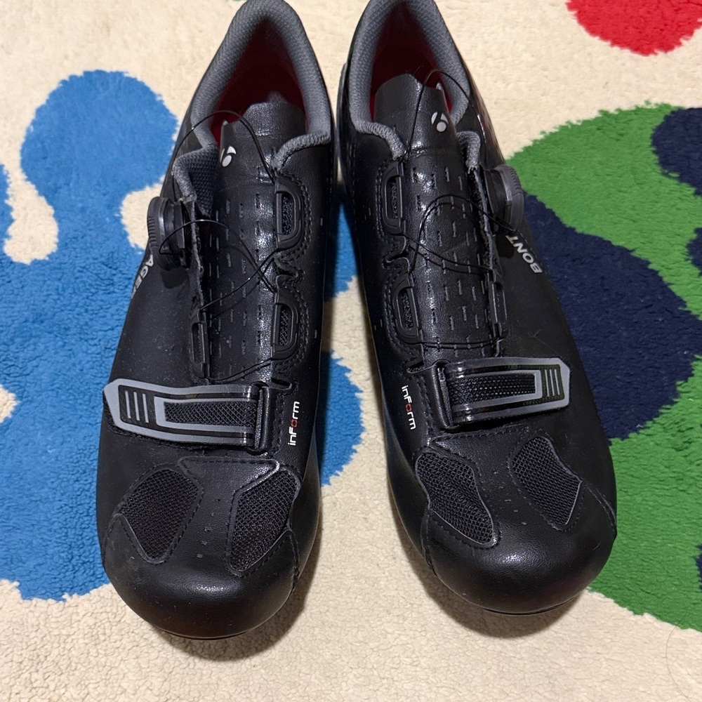 Bontrager Black Athletic Cycling Shoes